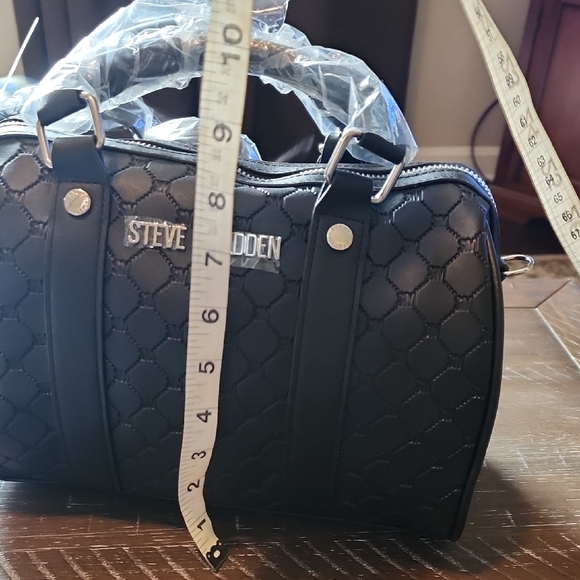 Steve Madden Black Quilted Design Faux Leather Women's Satchel Bag - Picture 9 of 9